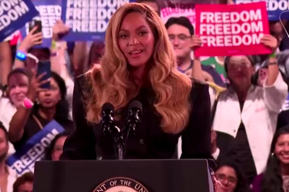 Beyoncé comparece a comício no Texas para apoiar Kamala Harris • Reuters